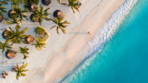 Sansibar Strand Luftaufnahme Foto iStock Den-Belitsky.jpg